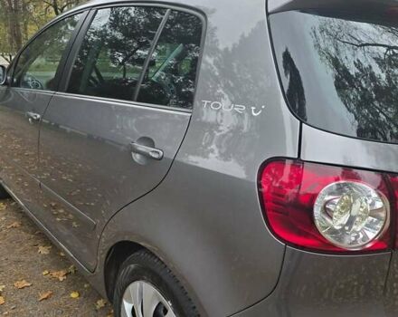 Фольксваген Гольф Плюс 2007 в Луцке на Automoto.ua Серый Фольксваген Гольф Плюс, объемом двигателя 1.6 л и пробегом 226 тыс. км за 6000 $, фото 4 на Automoto.ua