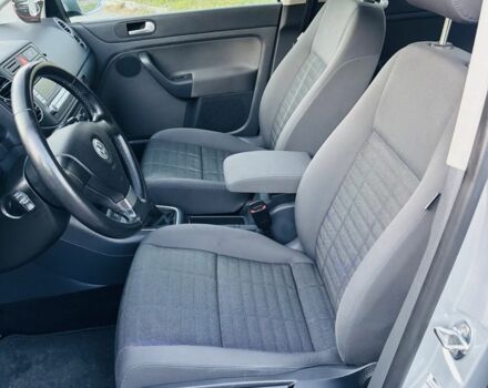 Серый Фольксваген Гольф Плюс, объемом двигателя 1.6 л и пробегом 180 тыс. км за 5699 $, фото 12 на Automoto.ua