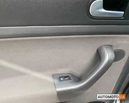 Серый Фольксваген Гольф Плюс, объемом двигателя 1.4 л и пробегом 227 тыс. км за 6300 $, фото 23 на Automoto.ua