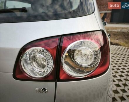 Серый Фольксваген Гольф Плюс, объемом двигателя 1.6 л и пробегом 163 тыс. км за 6900 $, фото 28 на Automoto.ua