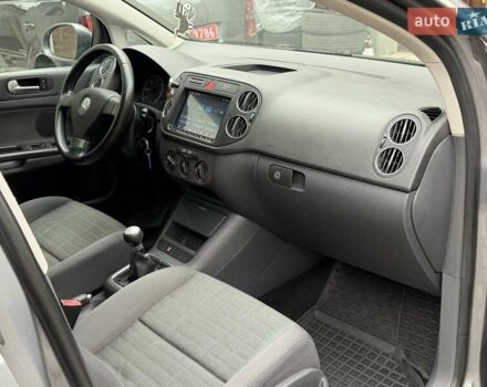 Сірий Фольксваген Golf Plus, об'ємом двигуна 1.9 л та пробігом 241 тис. км за 6600 $, фото 42 на Automoto.ua