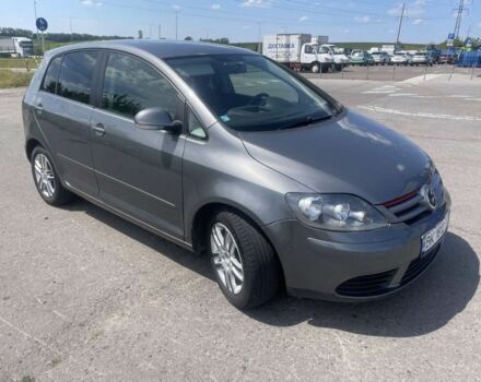 Серый Фольксваген Гольф Плюс, объемом двигателя 1.9 л и пробегом 240 тыс. км за 6500 $, фото 1 на Automoto.ua