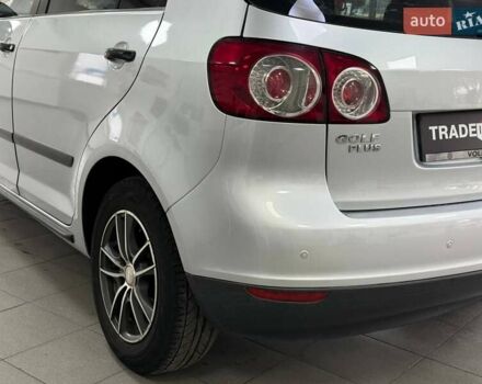 Серый Фольксваген Гольф Плюс, объемом двигателя 1.6 л и пробегом 283 тыс. км за 6490 $, фото 13 на Automoto.ua