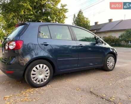 Серый Фольксваген Гольф Плюс, объемом двигателя 1.6 л и пробегом 197 тыс. км за 6300 $, фото 6 на Automoto.ua