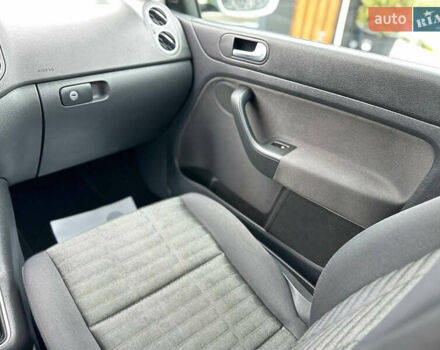 Серый Фольксваген Гольф Плюс, объемом двигателя 1.6 л и пробегом 220 тыс. км за 6190 $, фото 74 на Automoto.ua