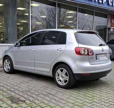 Серый Фольксваген Гольф Плюс, объемом двигателя 1.6 л и пробегом 191 тыс. км за 6900 $, фото 1 на Automoto.ua