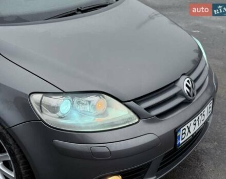 Сірий Фольксваген Golf Plus, об'ємом двигуна 1.39 л та пробігом 266 тис. км за 7150 $, фото 30 на Automoto.ua