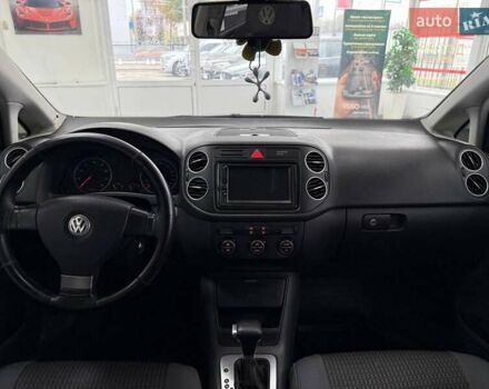 Серый Фольксваген Гольф Плюс, объемом двигателя 1.6 л и пробегом 283 тыс. км за 6490 $, фото 23 на Automoto.ua