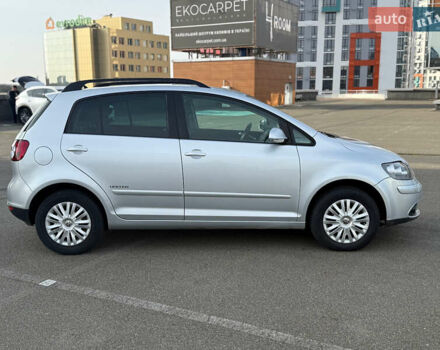 Серый Фольксваген Гольф Плюс, объемом двигателя 1.39 л и пробегом 252 тыс. км за 5900 $, фото 3 на Automoto.ua