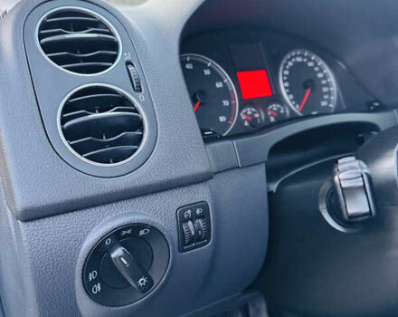 Серый Фольксваген Гольф Плюс, объемом двигателя 1.6 л и пробегом 180 тыс. км за 5699 $, фото 27 на Automoto.ua