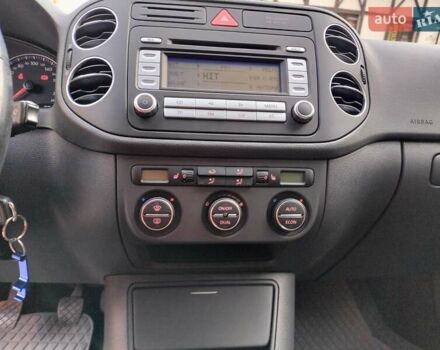 Серый Фольксваген Гольф Плюс, объемом двигателя 1.6 л и пробегом 106 тыс. км за 7300 $, фото 38 на Automoto.ua