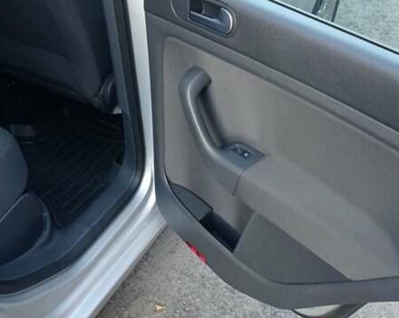 Серый Фольксваген Гольф Плюс, объемом двигателя 1.6 л и пробегом 233 тыс. км за 6199 $, фото 12 на Automoto.ua