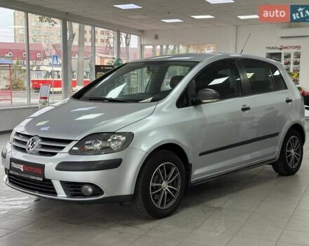 Серый Фольксваген Гольф Плюс, объемом двигателя 1.6 л и пробегом 283 тыс. км за 6490 $, фото 1 на Automoto.ua
