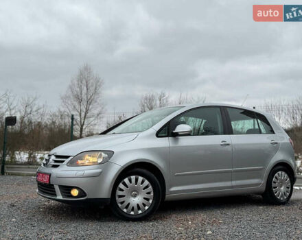 Серый Фольксваген Гольф Плюс, объемом двигателя 1.6 л и пробегом 220 тыс. км за 6190 $, фото 9 на Automoto.ua