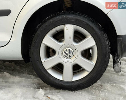 Серый Фольксваген Гольф Плюс, объемом двигателя 1.6 л и пробегом 243 тыс. км за 6000 $, фото 15 на Automoto.ua