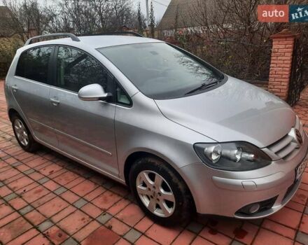 Серый Фольксваген Гольф Плюс, объемом двигателя 1.6 л и пробегом 112 тыс. км за 7300 $, фото 2 на Automoto.ua