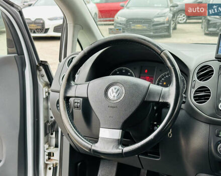 Серый Фольксваген Гольф Плюс, объемом двигателя 1.6 л и пробегом 183 тыс. км за 7200 $, фото 20 на Automoto.ua