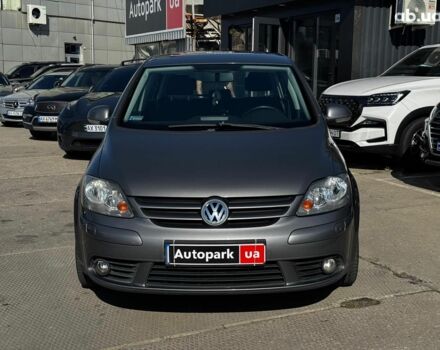 Серый Фольксваген Гольф Плюс, объемом двигателя 1.6 л и пробегом 212 тыс. км за 6640 $, фото 1 на Automoto.ua