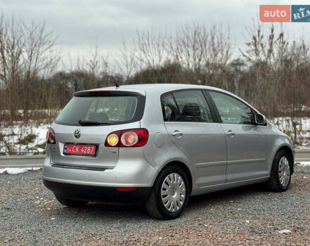 Серый Фольксваген Гольф Плюс, объемом двигателя 1.6 л и пробегом 220 тыс. км за 6190 $, фото 24 на Automoto.ua