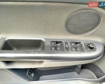 Серый Фольксваген Гольф Плюс, объемом двигателя 1.6 л и пробегом 233 тыс. км за 5750 $, фото 10 на Automoto.ua