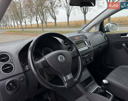 Сірий Фольксваген Golf Plus, об'ємом двигуна 1.4 л та пробігом 225 тис. км за 5300 $, фото 18 на Automoto.ua