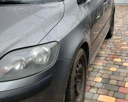 Серый Фольксваген Гольф Плюс, объемом двигателя 1.4 л и пробегом 217 тыс. км за 4300 $, фото 4 на Automoto.ua