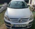 Сірий Фольксваген Golf Plus, об'ємом двигуна 1.6 л та пробігом 327 тис. км за 2512 $, фото 1 на Automoto.ua