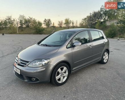 Сірий Фольксваген Golf Plus, об'ємом двигуна 1.6 л та пробігом 212 тис. км за 6000 $, фото 8 на Automoto.ua
