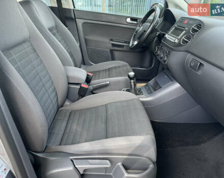 Сірий Фольксваген Golf Plus, об'ємом двигуна 1.4 л та пробігом 237 тис. км за 5700 $, фото 15 на Automoto.ua