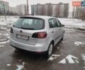 Серый Фольксваген Гольф Плюс, объемом двигателя 1.6 л и пробегом 287 тыс. км за 4800 $, фото 6 на Automoto.ua