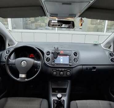 Серый Фольксваген Гольф Плюс, объемом двигателя 1.6 л и пробегом 191 тыс. км за 6900 $, фото 32 на Automoto.ua