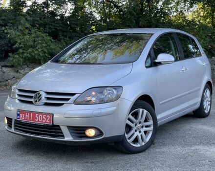 Серый Фольксваген Гольф Плюс, объемом двигателя 1.6 л и пробегом 235 тыс. км за 6999 $, фото 21 на Automoto.ua