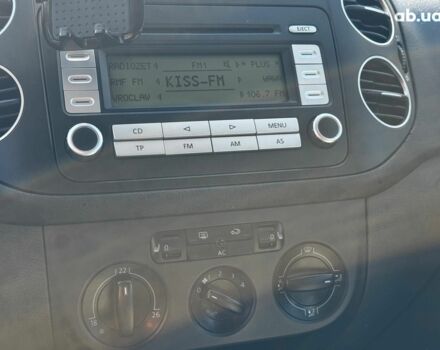 Серый Фольксваген Гольф Плюс, объемом двигателя 1.6 л и пробегом 212 тыс. км за 6640 $, фото 13 на Automoto.ua