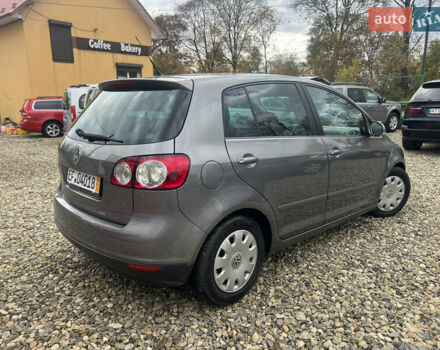 Серый Фольксваген Гольф Плюс, объемом двигателя 1.6 л и пробегом 220 тыс. км за 6599 $, фото 6 на Automoto.ua