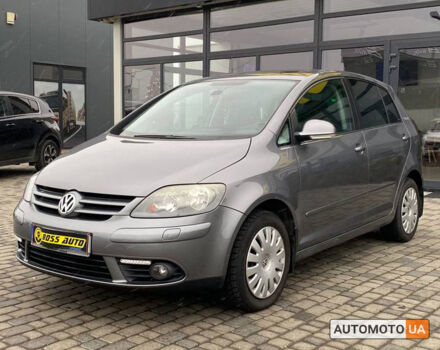 Серый Фольксваген Гольф Плюс, объемом двигателя 1.4 л и пробегом 227 тыс. км за 6300 $, фото 2 на Automoto.ua