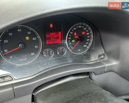 Сірий Фольксваген Golf Plus, об'ємом двигуна 1.6 л та пробігом 253 тис. км за 9800 $, фото 8 на Automoto.ua