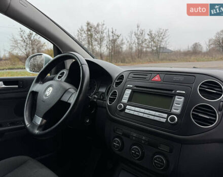 Сірий Фольксваген Golf Plus, об'ємом двигуна 1.4 л та пробігом 225 тис. км за 5300 $, фото 22 на Automoto.ua