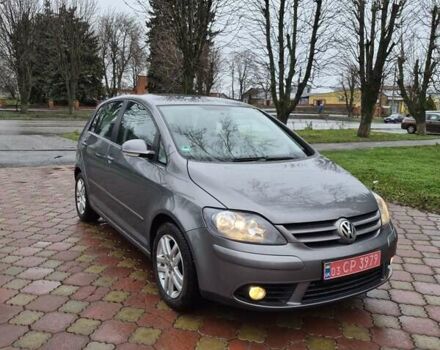 Серый Фольксваген Гольф Плюс, объемом двигателя 1.6 л и пробегом 188 тыс. км за 7100 $, фото 5 на Automoto.ua