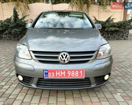Серый Фольксваген Гольф Плюс, объемом двигателя 1.6 л и пробегом 106 тыс. км за 7300 $, фото 11 на Automoto.ua