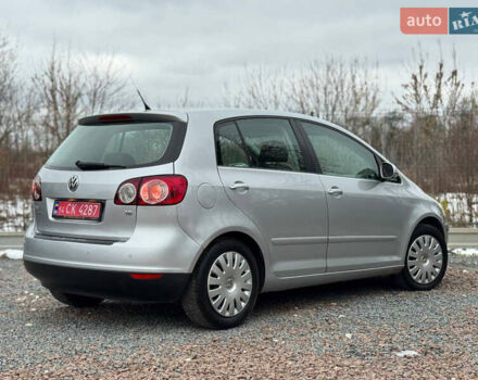 Серый Фольксваген Гольф Плюс, объемом двигателя 1.6 л и пробегом 220 тыс. км за 6190 $, фото 38 на Automoto.ua