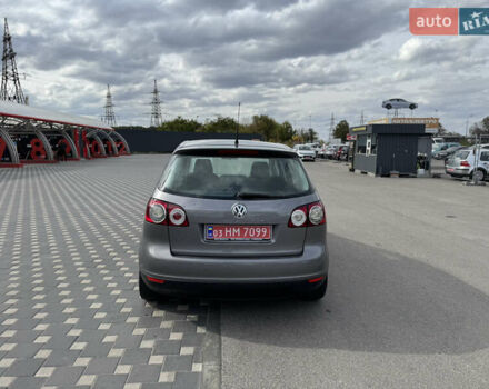 Фольксваген Гольф Плюс 2007 в Полтаве на Automoto.ua Серый Фольксваген Гольф Плюс, объемом двигателя 1.6 л и пробегом 249 тыс. км за 7400 $, фото 4 на Automoto.ua