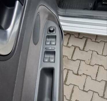 Серый Фольксваген Гольф Плюс, объемом двигателя 1.6 л и пробегом 191 тыс. км за 6900 $, фото 48 на Automoto.ua