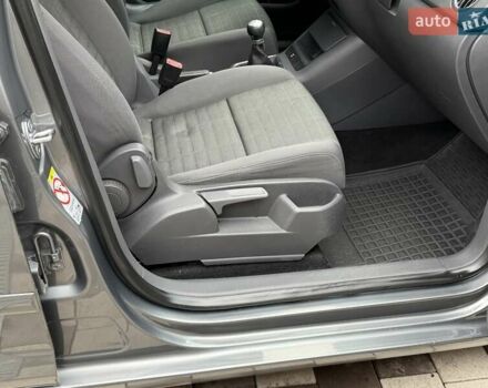 Сірий Фольксваген Golf Plus, об'ємом двигуна 1.9 л та пробігом 241 тис. км за 6600 $, фото 40 на Automoto.ua