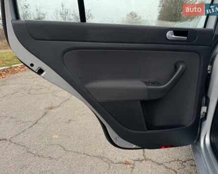 Сірий Фольксваген Golf Plus, об'ємом двигуна 1.4 л та пробігом 225 тис. км за 5300 $, фото 27 на Automoto.ua