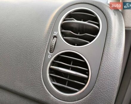 Серый Фольксваген Гольф Плюс, объемом двигателя 1.6 л и пробегом 106 тыс. км за 7300 $, фото 46 на Automoto.ua