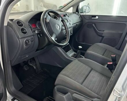 Сірий Фольксваген Golf Plus, об'ємом двигуна 1.6 л та пробігом 237 тис. км за 6000 $, фото 15 на Automoto.ua