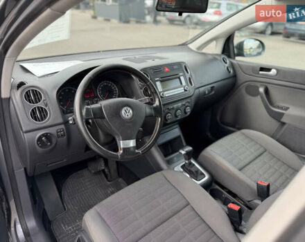 Фольксваген Гольф Плюс 2007 в Полтаве на Automoto.ua Серый Фольксваген Гольф Плюс, объемом двигателя 1.6 л и пробегом 249 тыс. км за 7400 $, фото 11 на Automoto.ua