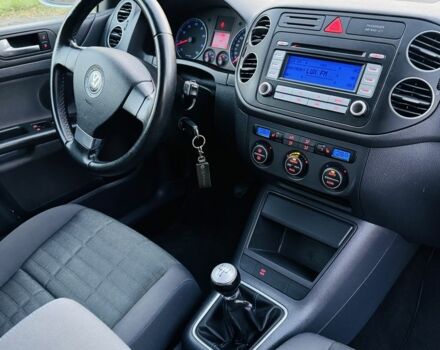 Серый Фольксваген Гольф Плюс, объемом двигателя 1.6 л и пробегом 180 тыс. км за 5699 $, фото 8 на Automoto.ua