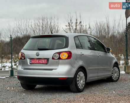 Серый Фольксваген Гольф Плюс, объемом двигателя 1.6 л и пробегом 220 тыс. км за 6190 $, фото 40 на Automoto.ua