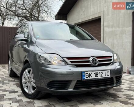 Сірий Фольксваген Golf Plus, об'ємом двигуна 1.9 л та пробігом 241 тис. км за 6600 $, фото 3 на Automoto.ua